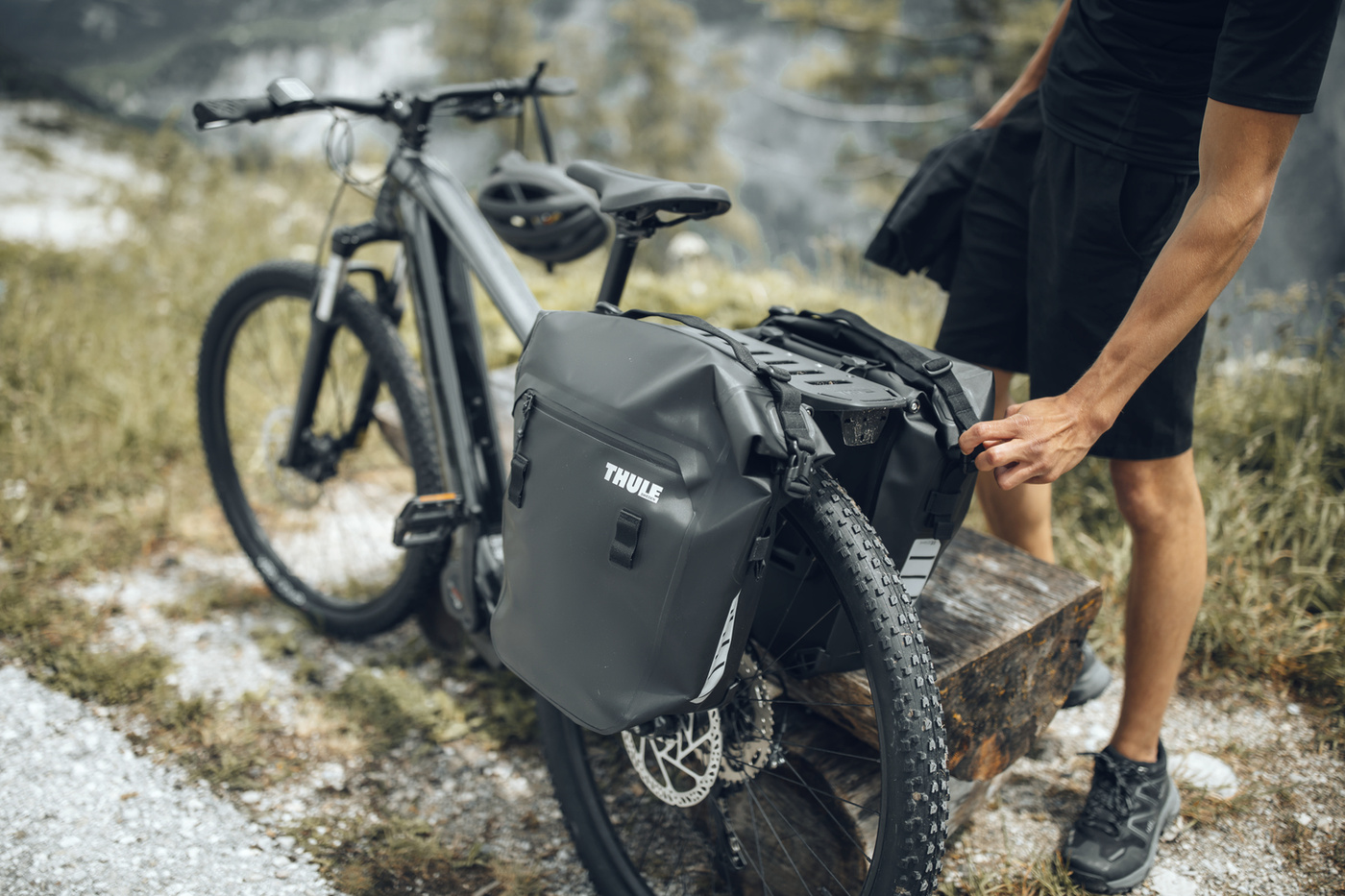 Sakwa rowerowa Thule Shield Pannier 22L - Black 3205406