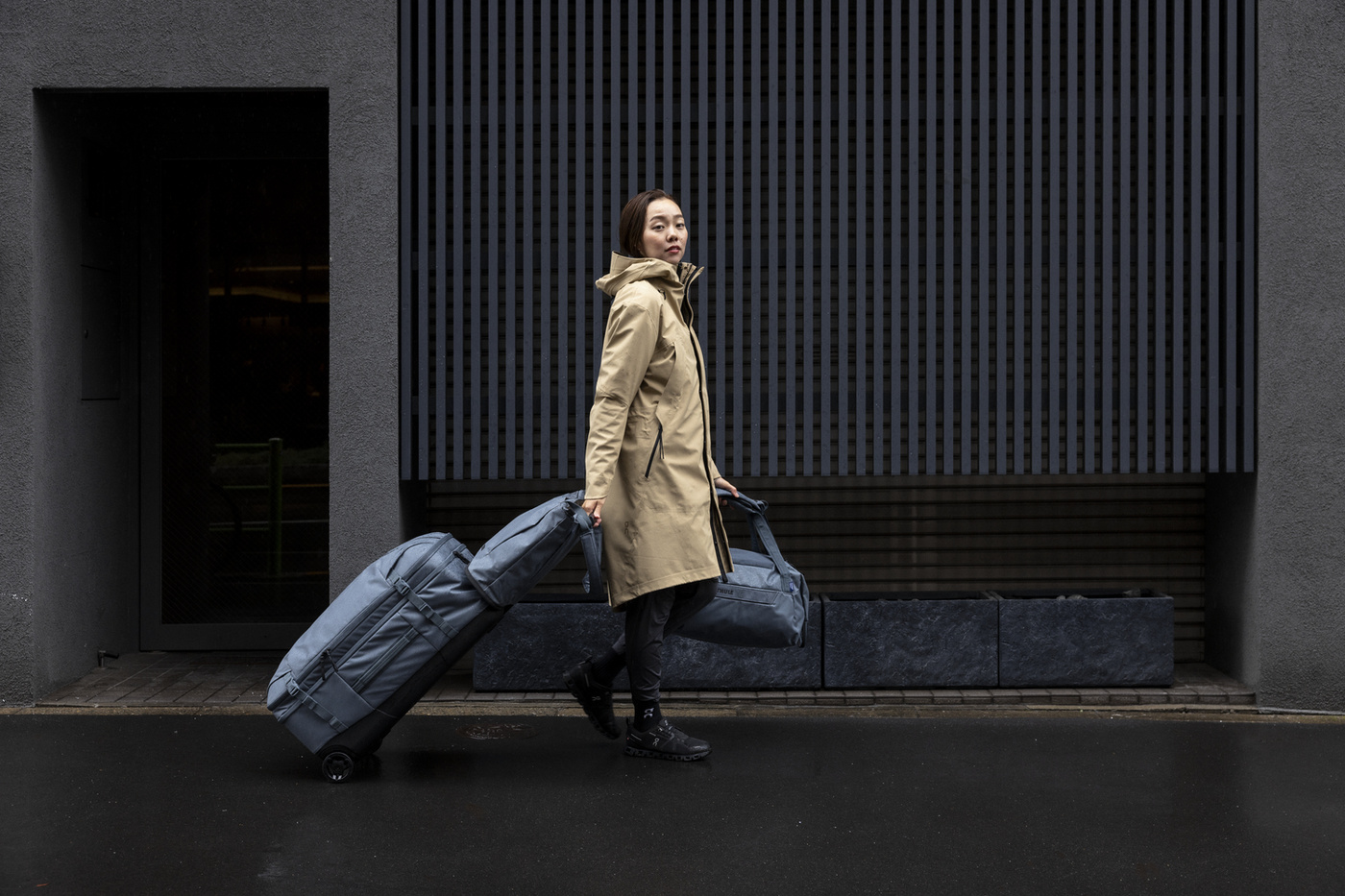 Torba podróżna Thule Aion Tote Bag - Ciemnoszary