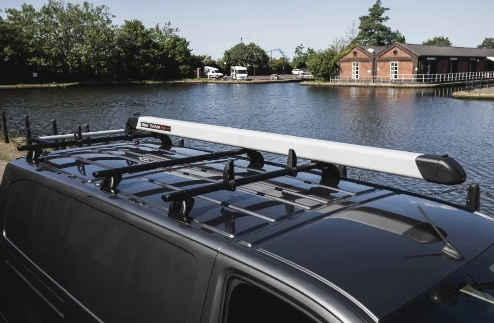 Bagażnik dachowy RHINO Kammbar Black Ford Transit Custom 2013-2023