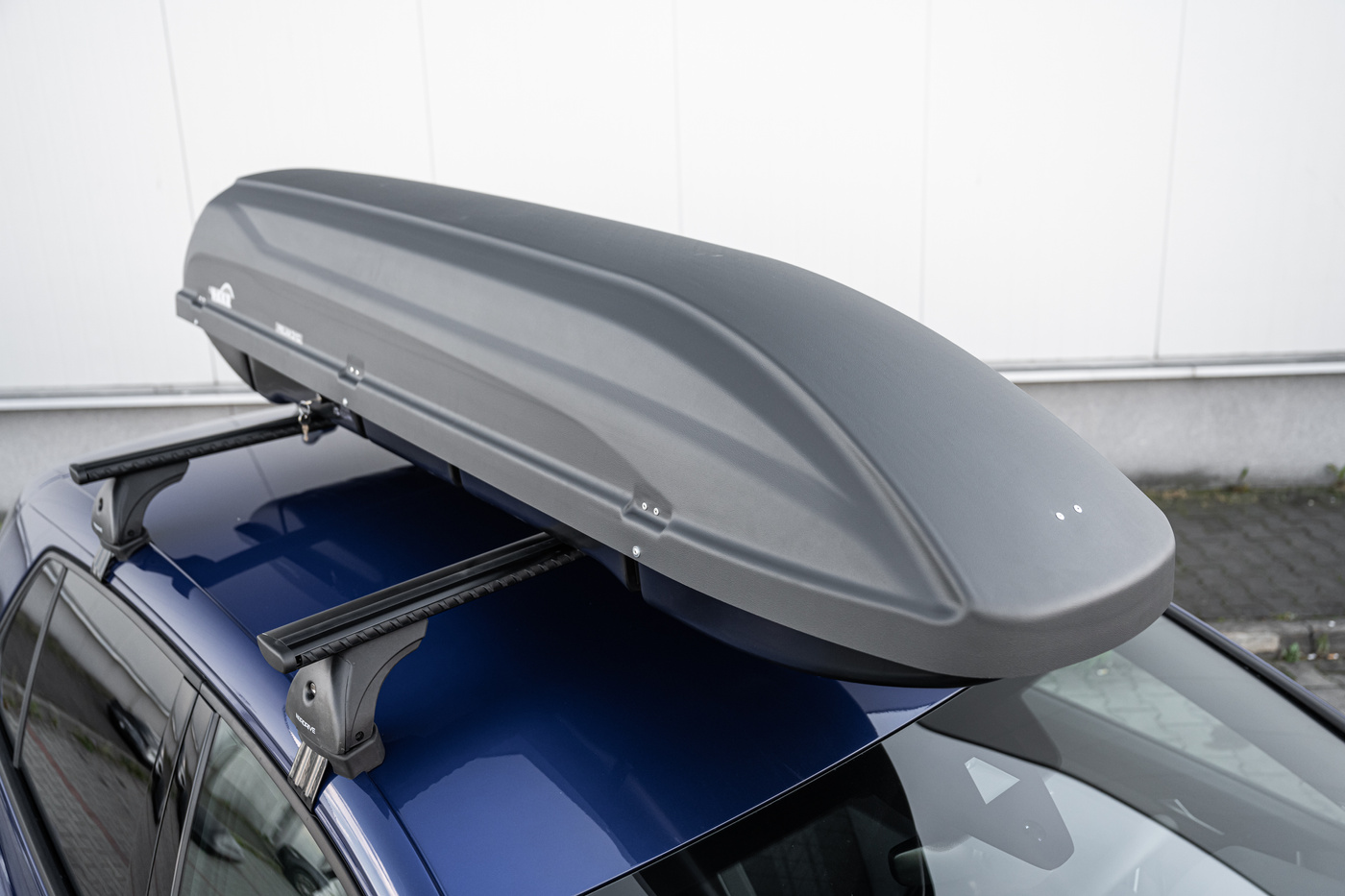 Bagażnik dachowy Box Hakr Magic 320 | Karbon