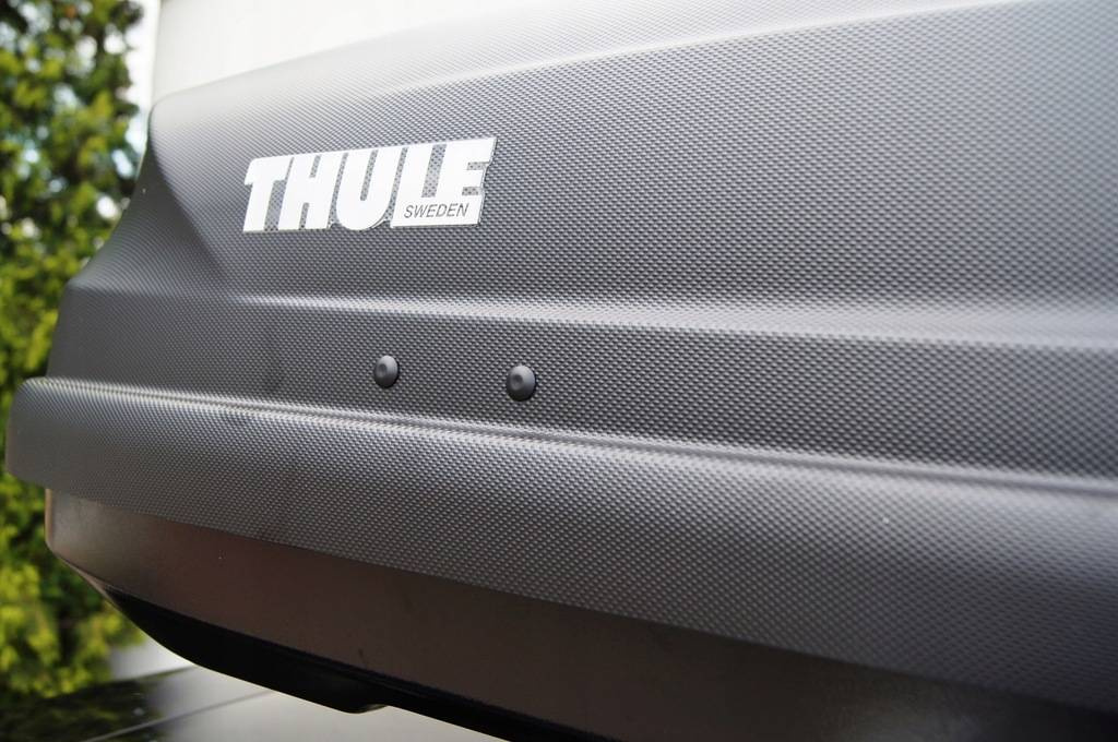 Box dachowy Thule Pacific 600  Antracyt Aeroskin