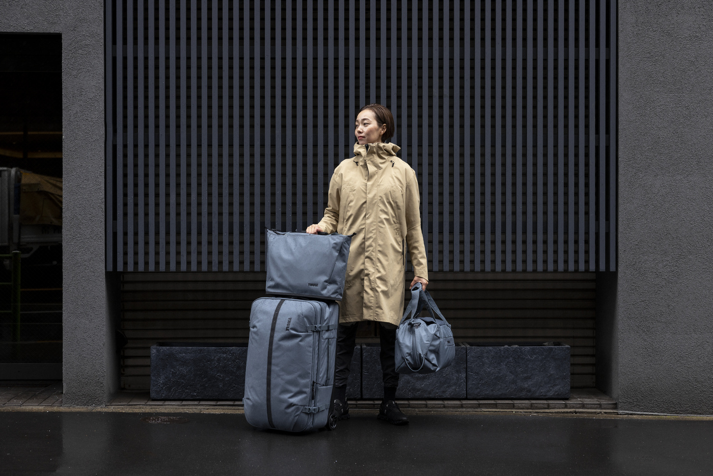 Walizka Thule Aion Wheeled Duffel 70cm - Dark Slate 3205436 