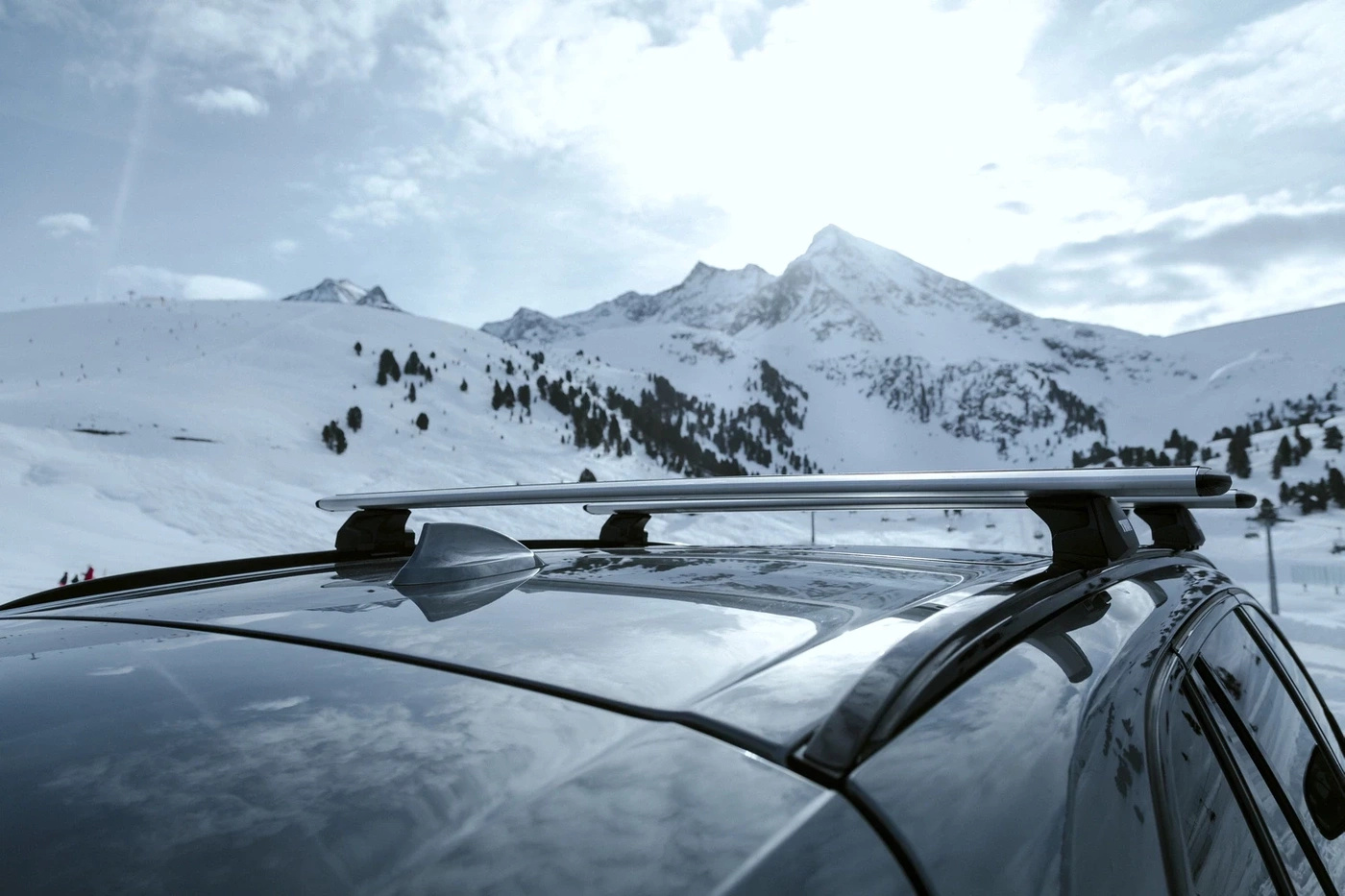 Bagażnik dachowy Thule Evo Volvo V40 Cross Country 2013-2019