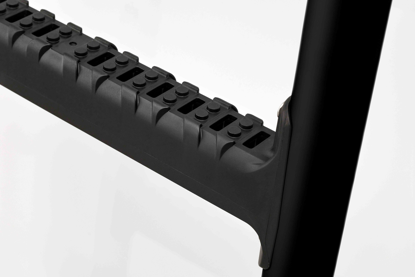 Drabina na tylne drzwi RHINO VanLadder Black BL7-LK24