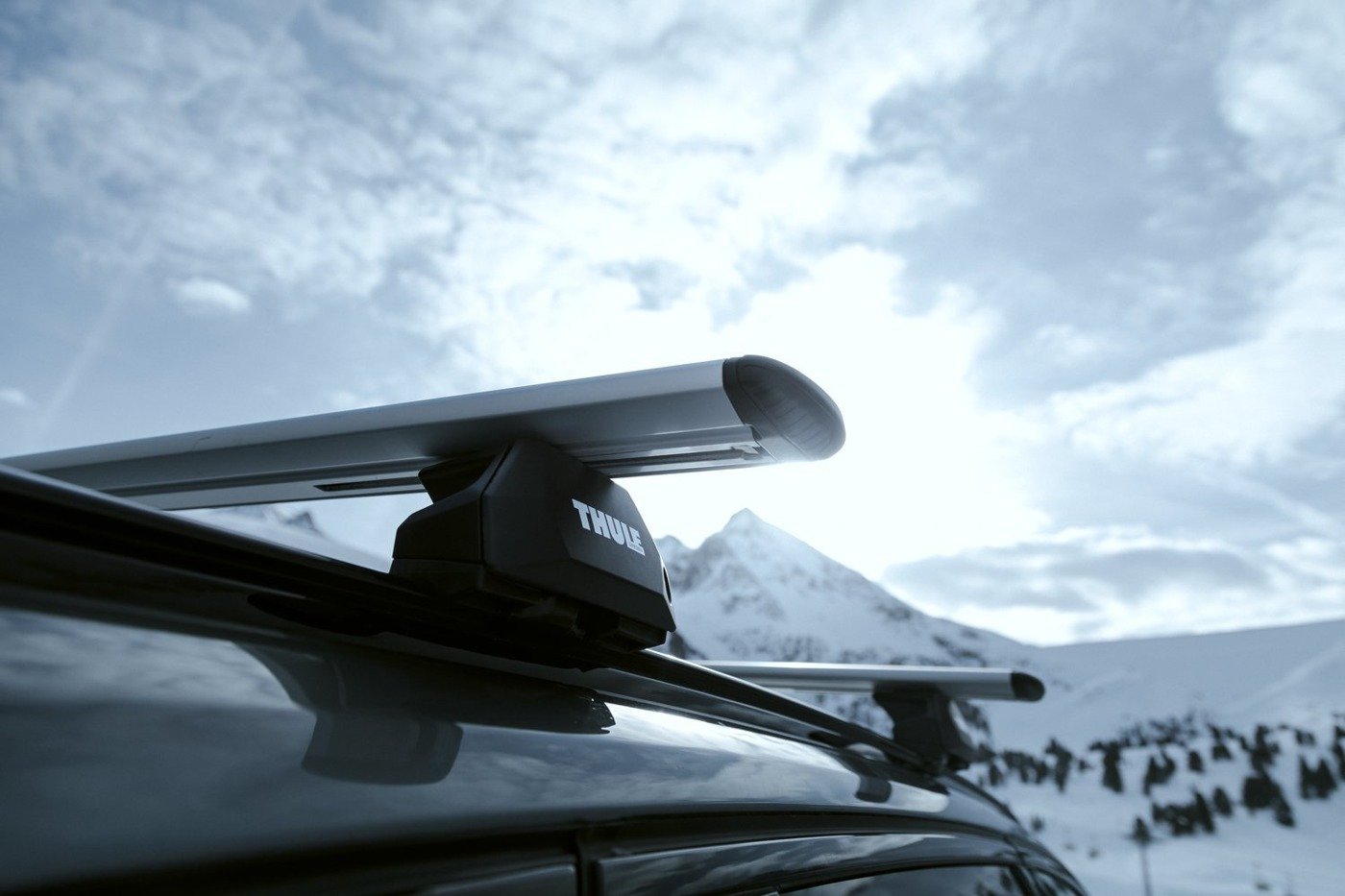 Bagażnik dachowy Thule Wingbar EVO Black Seat León X-Perience 2015-