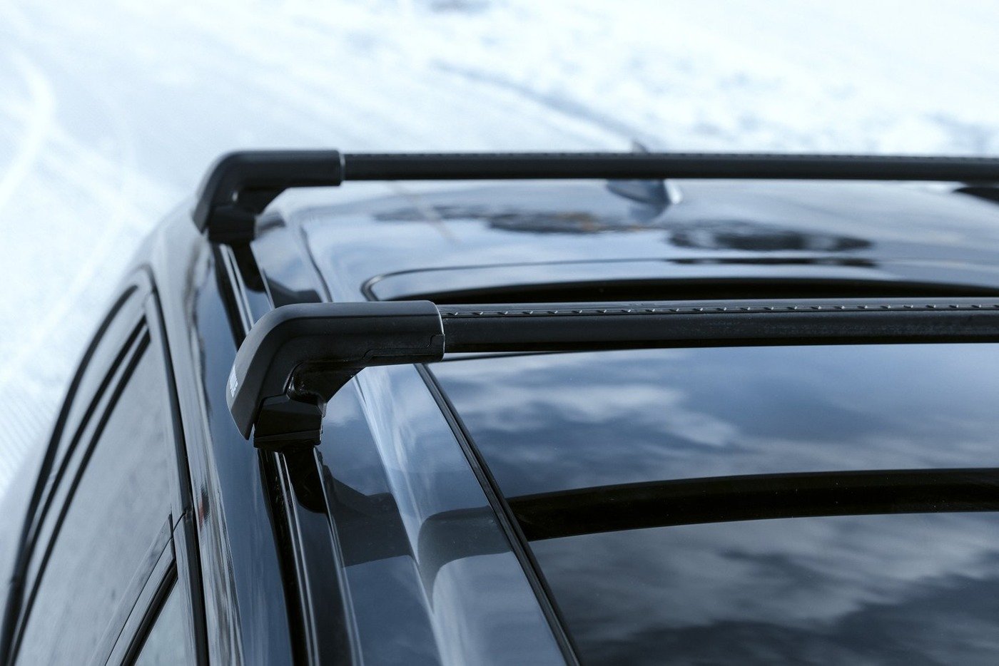 Bagażnik dachowy Thule Wingbar Edge Evo Black Volvo XC60 II. generacja 2017-