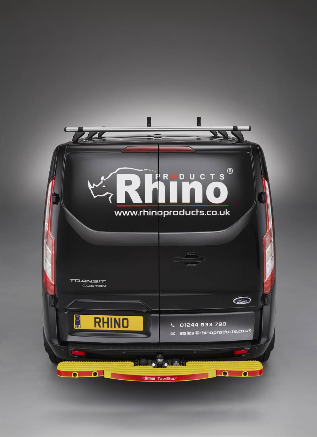 Tylny stopień Rhino TowStep TS11YR Yellow + Obsługa czujników parkowania