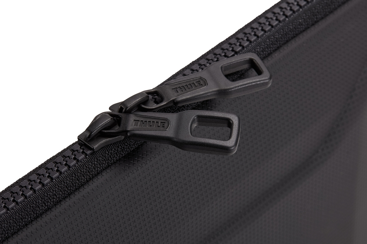 Thule Gauntlet pokrowiec 4 MacBook Sleeve 14" - Black 3204902